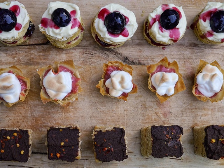miniature damson gin cakes